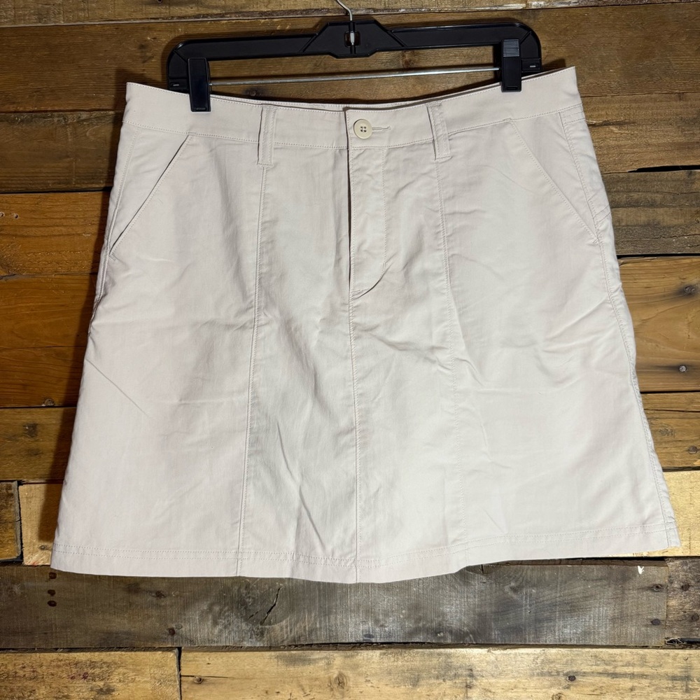 Patagonia Womens Inter-Continental Hideaway Skort Skirt Size‎ 10 Khaki Colored